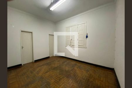 Casa à venda com 300m², 5 quartos e 2 vagas