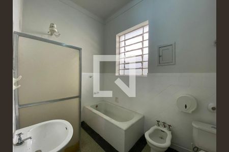 Casa à venda com 300m², 5 quartos e 2 vagas