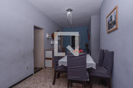 Casa à venda com 293m², 4 quartos e 1 vaga