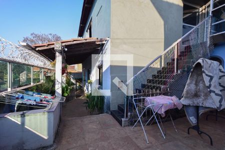 Casa à venda com 293m², 4 quartos e 1 vaga