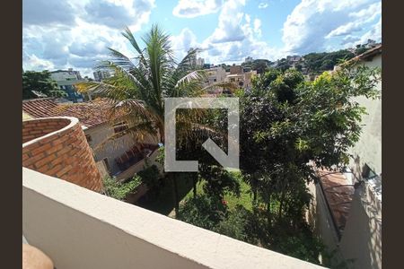 Casa à venda com 291m², 5 quartos e 4 vagas