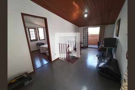 Casa à venda com 291m², 5 quartos e 4 vagas