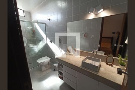 Casa à venda com 291m², 5 quartos e 4 vagas