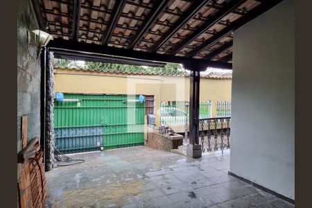 Casa à venda com 181m², 3 quartos e 5 vagas
