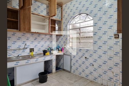 Casa à venda com 181m², 3 quartos e 5 vagas