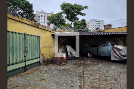 Casa à venda com 181m², 3 quartos e 5 vagas