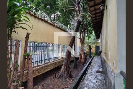 Casa à venda com 181m², 3 quartos e 5 vagas