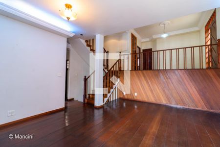 Casa à venda com 413m², 7 quartos e 4 vagas