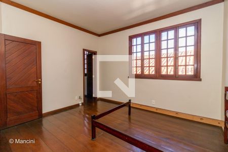 Casa à venda com 413m², 7 quartos e 4 vagas