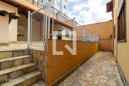 Casa à venda com 413m², 7 quartos e 4 vagas