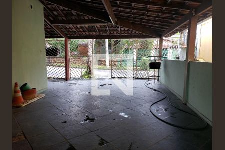 Casa à venda com 340m², 2 quartos e 4 vagas