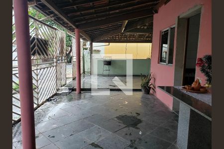 Casa à venda com 340m², 2 quartos e 4 vagas