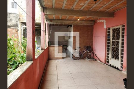 Casa à venda com 340m², 2 quartos e 4 vagas