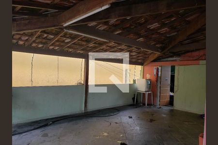 Casa à venda com 340m², 2 quartos e 4 vagas