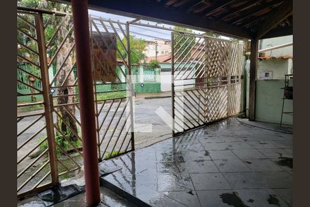 Casa à venda com 340m², 2 quartos e 4 vagas