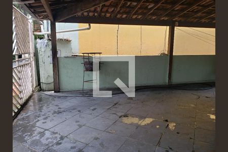 Casa à venda com 340m², 2 quartos e 4 vagas