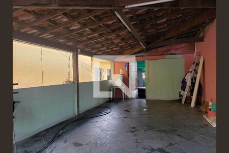 Casa à venda com 340m², 2 quartos e 4 vagas