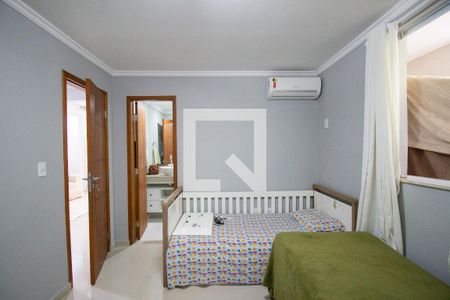 Casa de condomínio à venda com 300m², 5 quartos e 2 vagas Casa de condomínio à venda com 300m², 5 quartos e 2 vagasSuíte 1