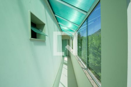 Casa de condomínio à venda com 300m², 5 quartos e 2 vagas Casa de condomínio à venda com 300m², 5 quartos e 2 vagasVaranda da Suíte 5