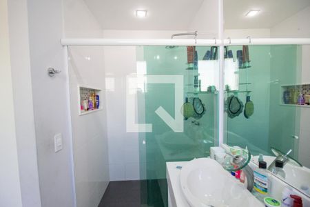 Casa de condomínio à venda com 300m², 5 quartos e 2 vagas Casa de condomínio à venda com 300m², 5 quartos e 2 vagasBanheiro da Suíte 3