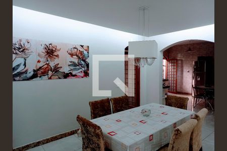 Casa à venda com 360m², 3 quartos e 4 vagas