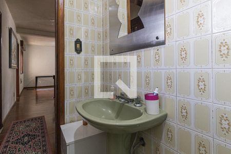 Casa à venda com 265m², 3 quartos e 3 vagas Casa à venda com 265m², 3 quartos e 3 vagasBanheiro Social