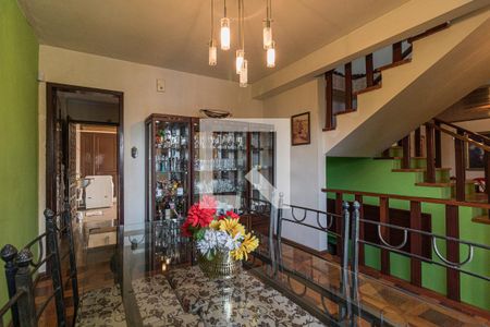 Casa à venda com 265m², 3 quartos e 3 vagas Casa à venda com 265m², 3 quartos e 3 vagasSala de Jantar