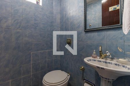 Casa à venda com 265m², 3 quartos e 3 vagas Casa à venda com 265m², 3 quartos e 3 vagasLavabo