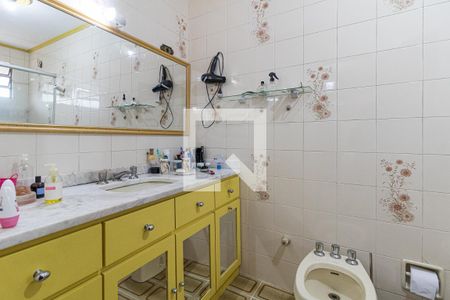 Casa à venda com 265m², 3 quartos e 3 vagas Casa à venda com 265m², 3 quartos e 3 vagasBanheiro da Suíte