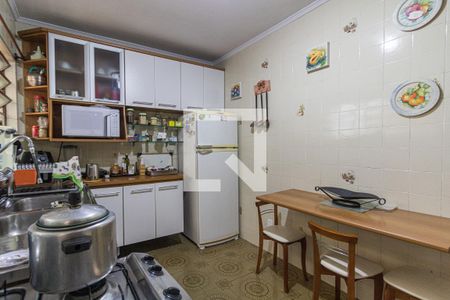 Casa à venda com 265m², 3 quartos e 3 vagas Casa à venda com 265m², 3 quartos e 3 vagasCozinha