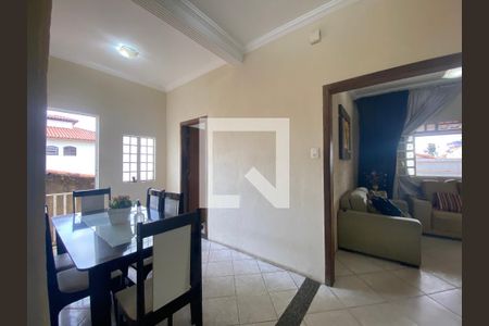 Casa à venda com 3 quartos, 170m² em Paquetá, Belo Horizonte