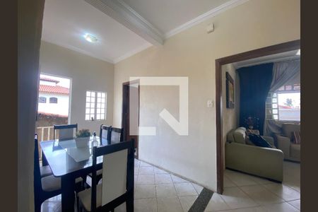 Casa à venda com 3 quartos, 170m² em Paquetá, Belo Horizonte