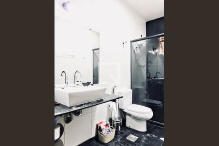 Casa à venda com 240m², 3 quartos e 10 vagas