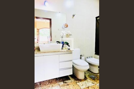 Casa à venda com 240m², 3 quartos e 10 vagas