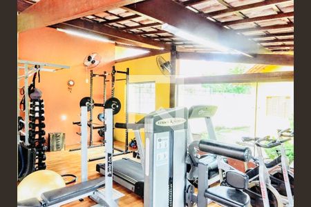 Casa à venda com 240m², 3 quartos e 10 vagas