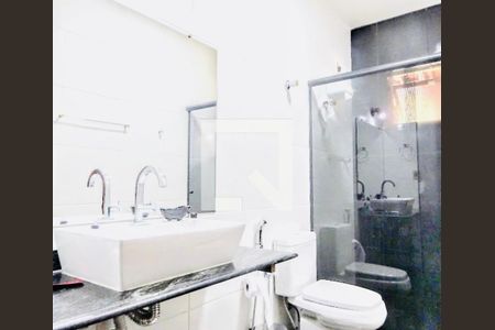 Casa à venda com 240m², 3 quartos e 10 vagas