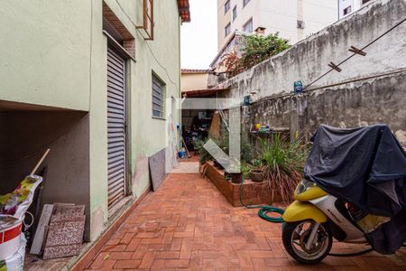 Casa à venda com 140m², 3 quartos e 3 vagas Casa à venda com 140m², 3 quartos e 3 vagasÁrea externa