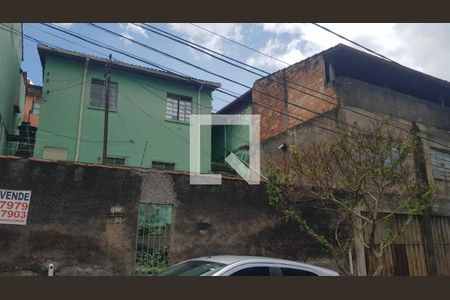 Casa à venda com 240m², 5 quartos e sem vaga