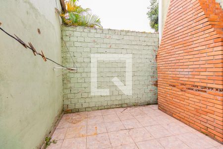 Casa à venda com 280m², 3 quartos e 2 vagas Casa à venda com 280m², 3 quartos e 2 vagasGaragem com churrasqueira e lavanderia