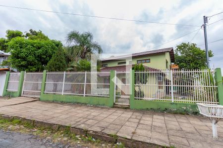 Casa à venda com 280m², 3 quartos e 2 vagas Casa à venda com 280m², 3 quartos e 2 vagasFachada da casa