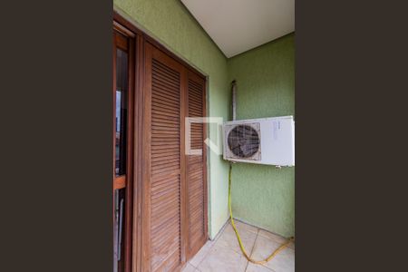 Casa à venda com 280m², 3 quartos e 2 vagas Casa à venda com 280m², 3 quartos e 2 vagasQuarto 2