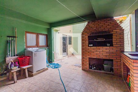 Casa à venda com 280m², 3 quartos e 2 vagas Casa à venda com 280m², 3 quartos e 2 vagasGaragem com churrasqueira e lavanderia