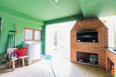 Casa à venda com 280m², 3 quartos e 2 vagas Casa à venda com 280m², 3 quartos e 2 vagasGaragem com churrasqueira e lavanderia