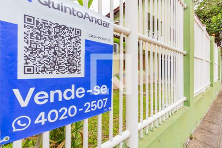 Casa à venda com 280m², 3 quartos e 2 vagas Casa à venda com 280m², 3 quartos e 2 vagasPlaquinha