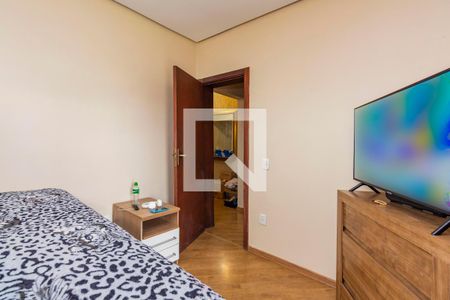 Casa à venda com 280m², 3 quartos e 2 vagas Casa à venda com 280m², 3 quartos e 2 vagasQuarto 2