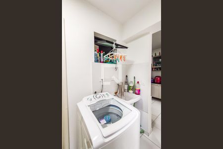 Apartamento à venda com 117m², 3 quartos e 2 vagas Apartamento à venda com 117m², 3 quartos e 2 vagasÁrea de serviço