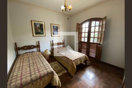 Casa à venda com 716m², 4 quartos e 5 vagas