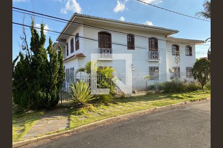 Casa à venda com 716m², 4 quartos e 5 vagas