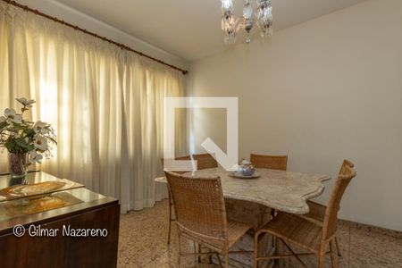 Casa à venda com 4 quartos, 525m² em Santa Lúcia, Belo Horizonte