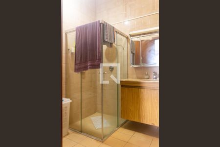 Casa à venda com 317m², 3 quartos e 2 vagas Casa à venda com 317m², 3 quartos e 2 vagasBanheiro Suíte 1